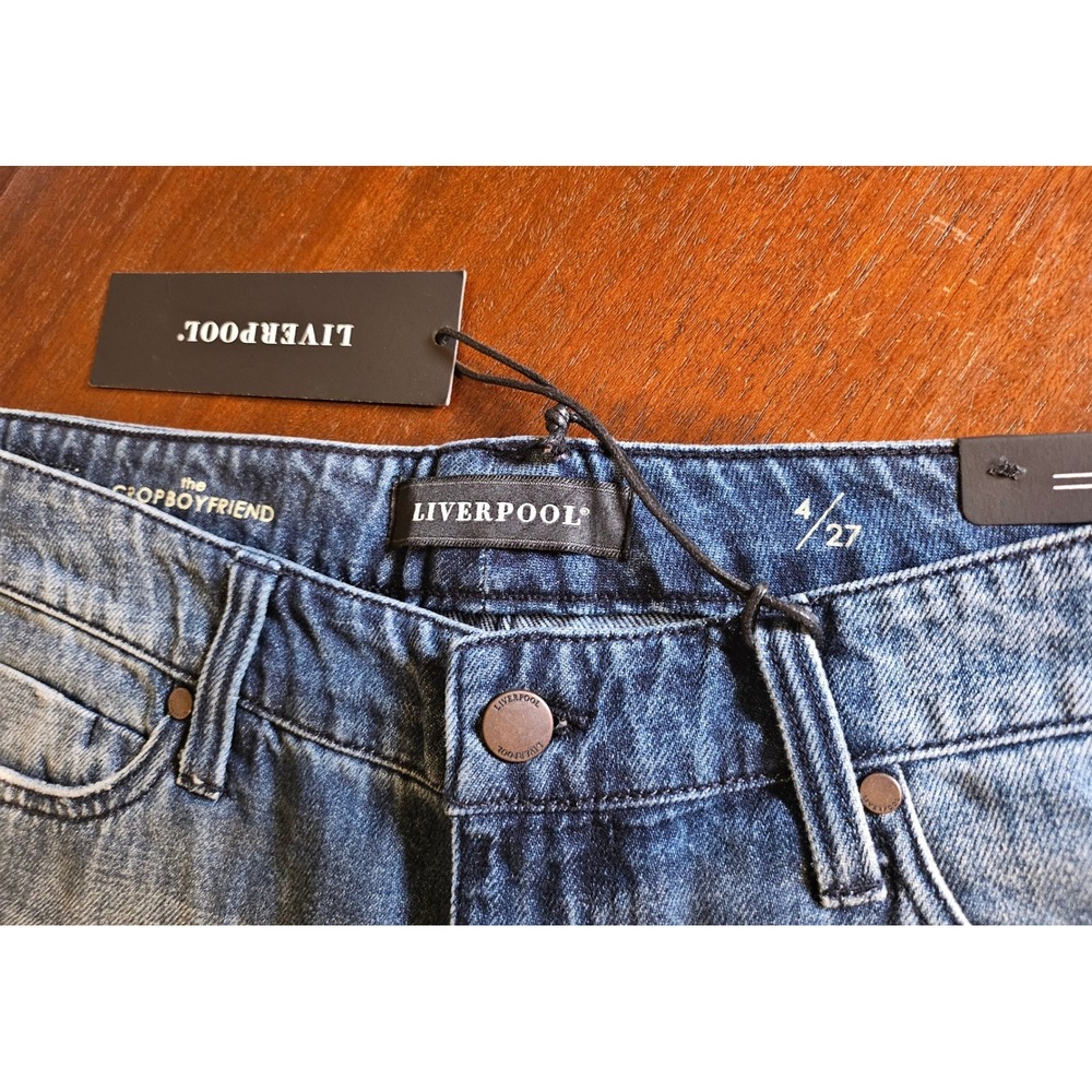 Liverpool The Crop Boyfriend Women 4/27 Blue Distressed Frayed Cuff Jeans